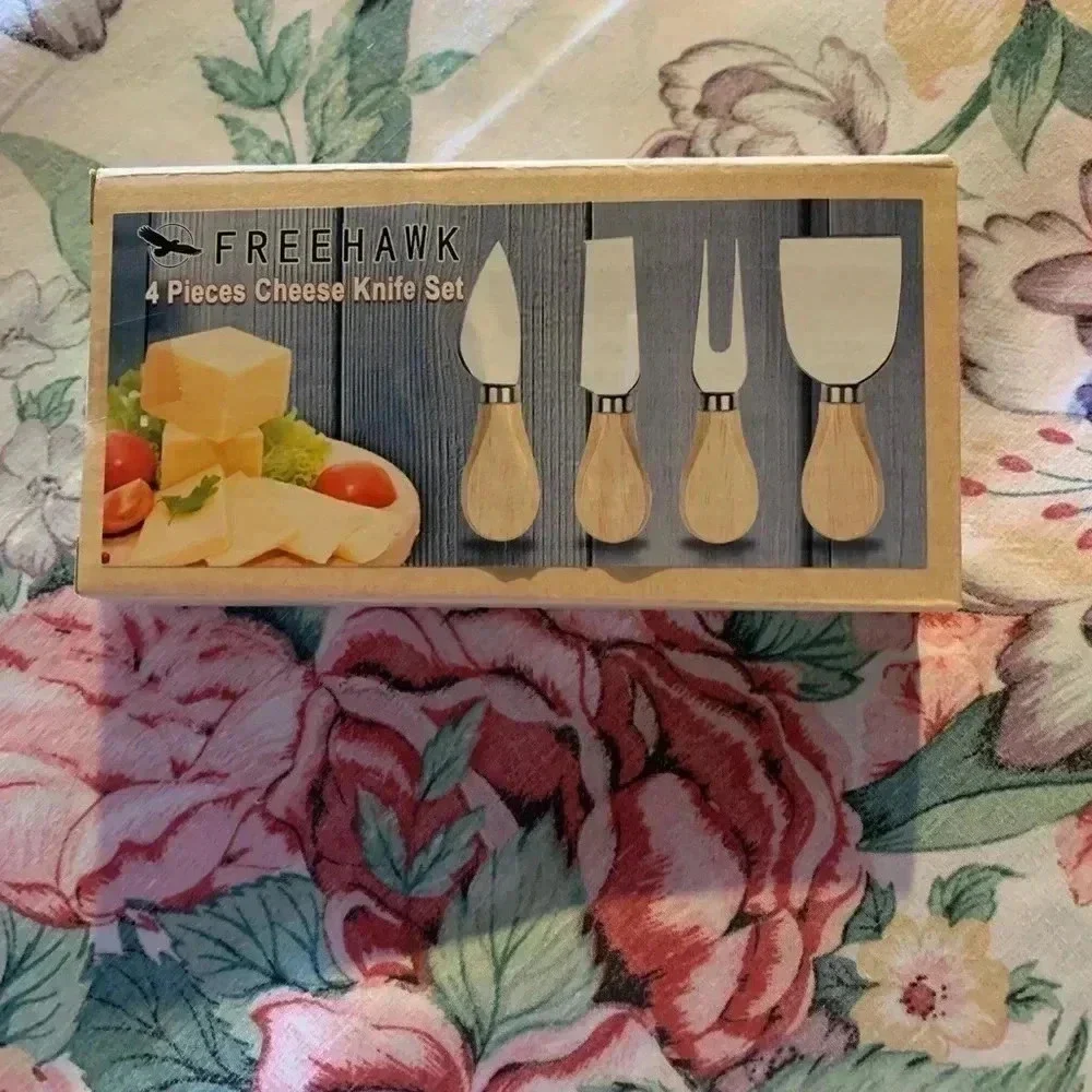 Free hawk 4 Pieces Cheese Knives Set